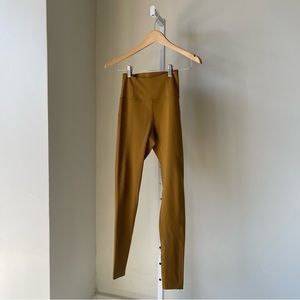 NWT High Rise Compressive Leggings in Saddle (Full Length)